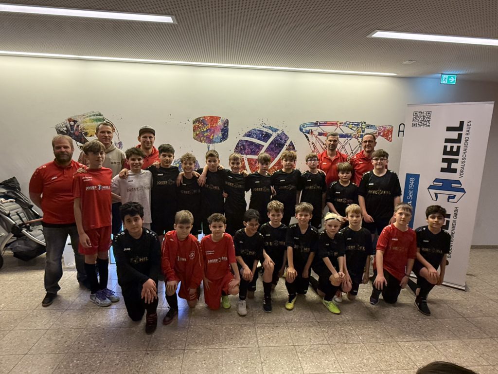 Neuer Trikotsatz für die U13 der SG Oberes Werntal